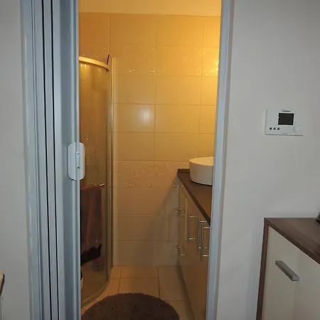 شقة City Center Cintia Apartman