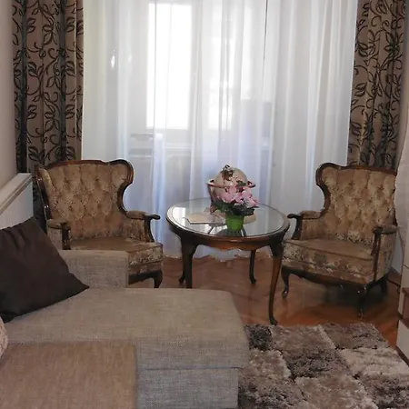 شقة City Center Cintia Apartman
